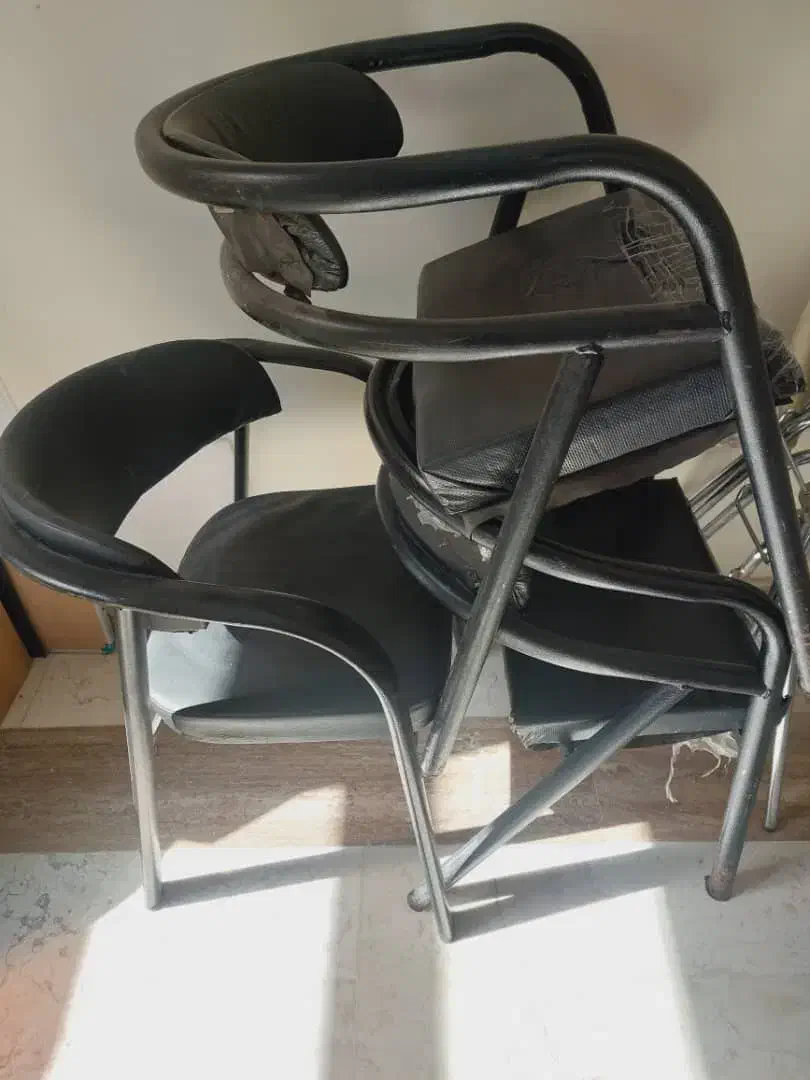 انواع صندلی های انتظار رویه چرمی و فایبر گلس|صندلی و نیمکت|تهران, صادقیه|دیوار