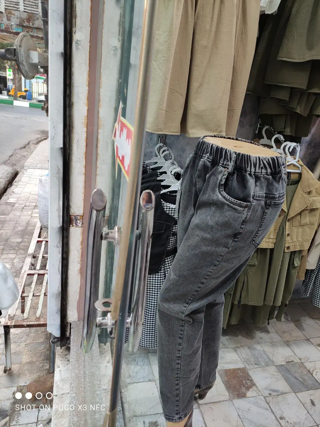 اجاره یک باب مغازه|اجارهٔ مغازه و غرفه|قم, زند آباد|دیوار