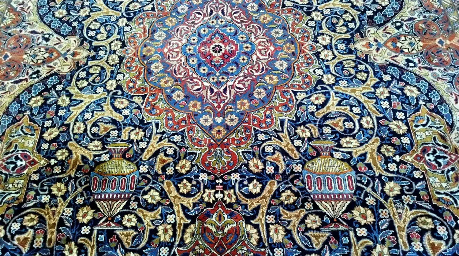 قالی کاشمر|فرش|ری, اقدسیه|دیوار