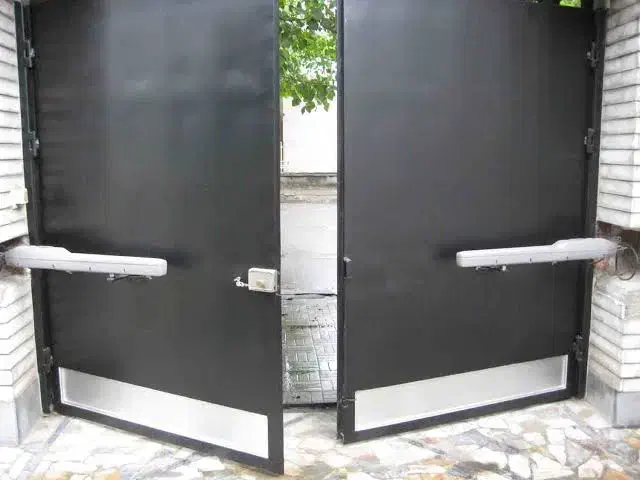 نصب و تعمیرات همه مدل درب اتوماتیک|خدمات پیشه و مهارت|شاهینشهر, مخابرات (شهید بهشتی)|دیوار