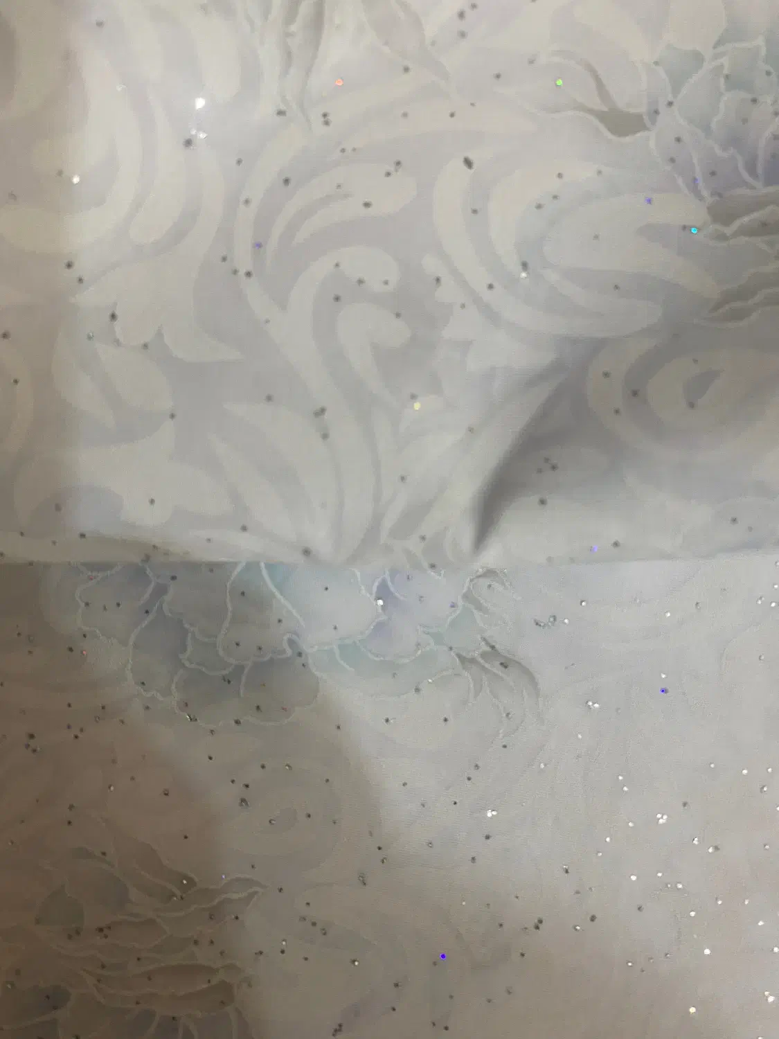 پارچه چادری|لباس|رشت, گلسار|دیوار