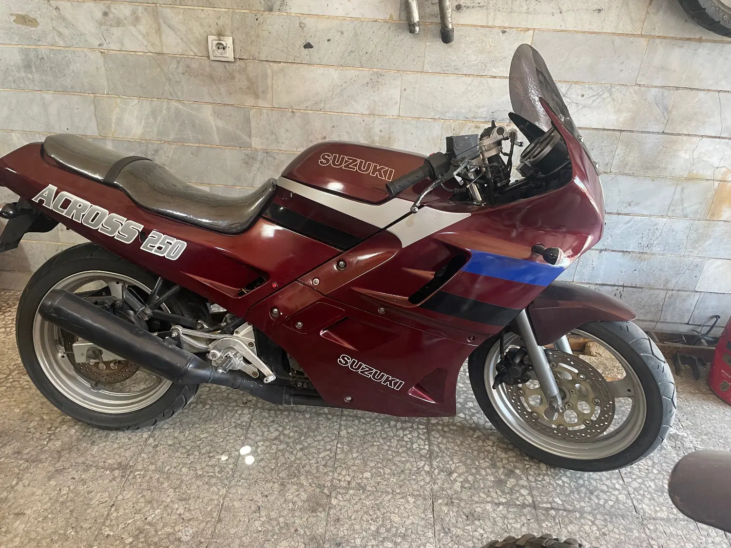 Crm gsxr250|موتورسیکلت|زنجان, |دیوار