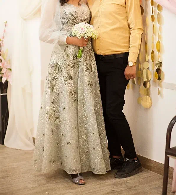 لباس مجلسی|لباس|بهمن صغاد, |دیوار