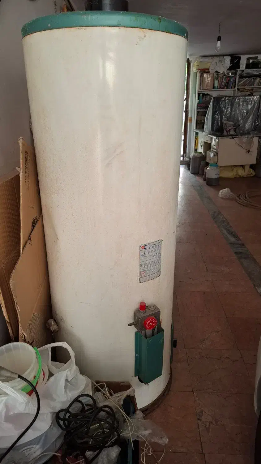 آبگرمکن ایستاده بزرگ ۲عدد|آبگرمکن، پکیج، شوفاژ|میاندوآب, |دیوار