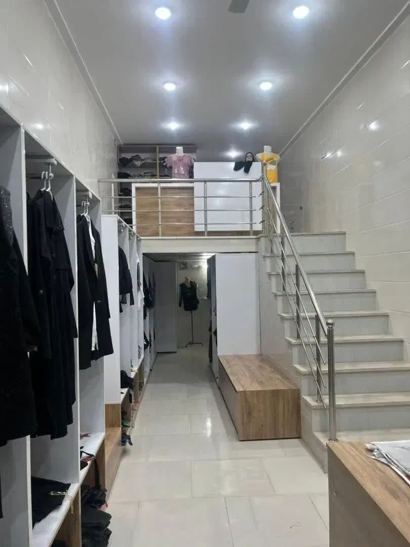 واگذاری دکور بوتیک|فروشگاه و مغازه|میبد, |دیوار