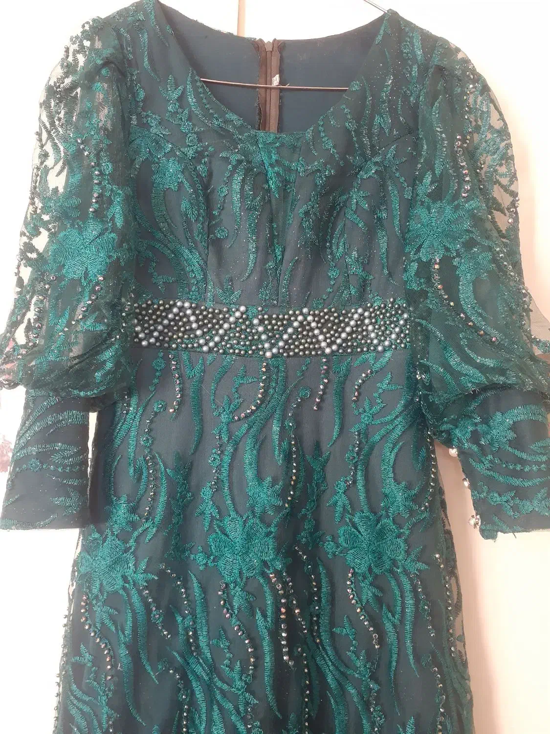 لباس مجلسی|لباس|هشتگرد, مدرس|دیوار