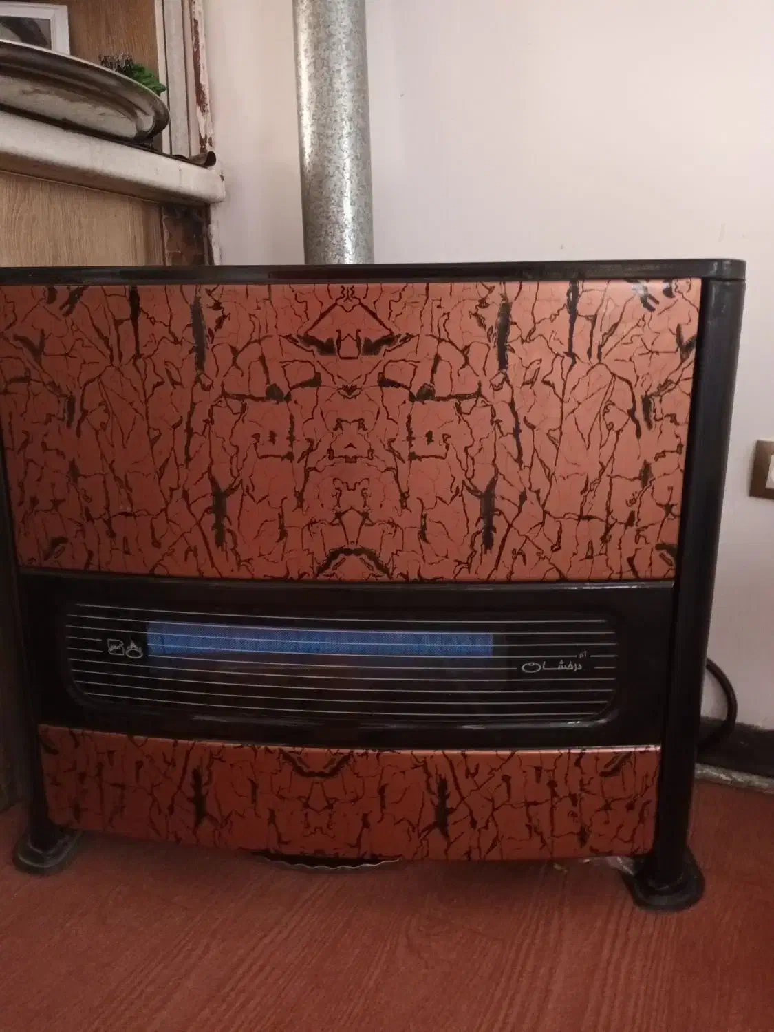 بخاری|بخاری، هیتر، شومینه|هشتگرد, هشتگرد قدیم|دیوار