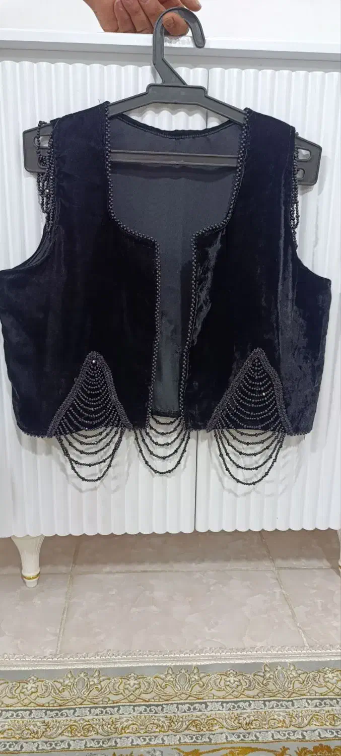 جلیقه|لباس|ماهیدشت, |دیوار