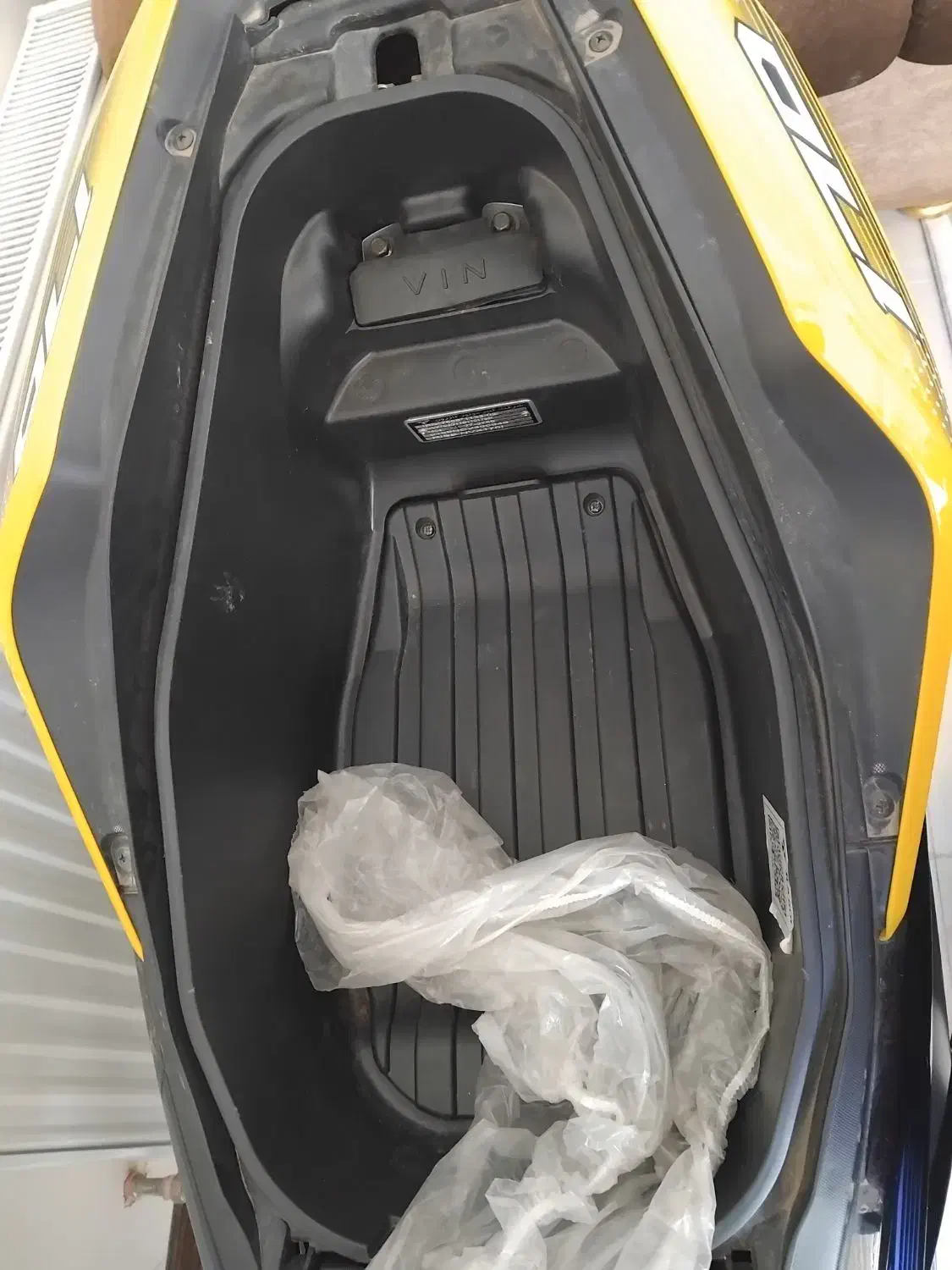 موتور nvx 170|موتورسیکلت|پرند, فاز ۳|دیوار