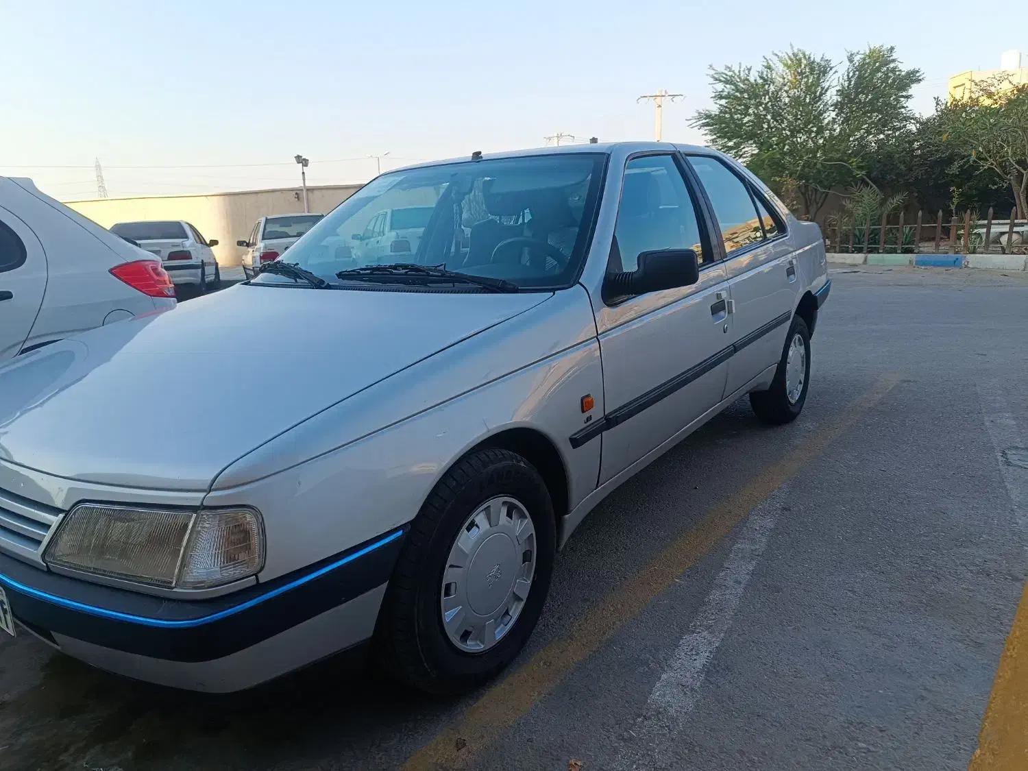 پژو405glxمدل88کلکسیونی درحد|خودرو سواری و وانت|بندرعباس, |دیوار