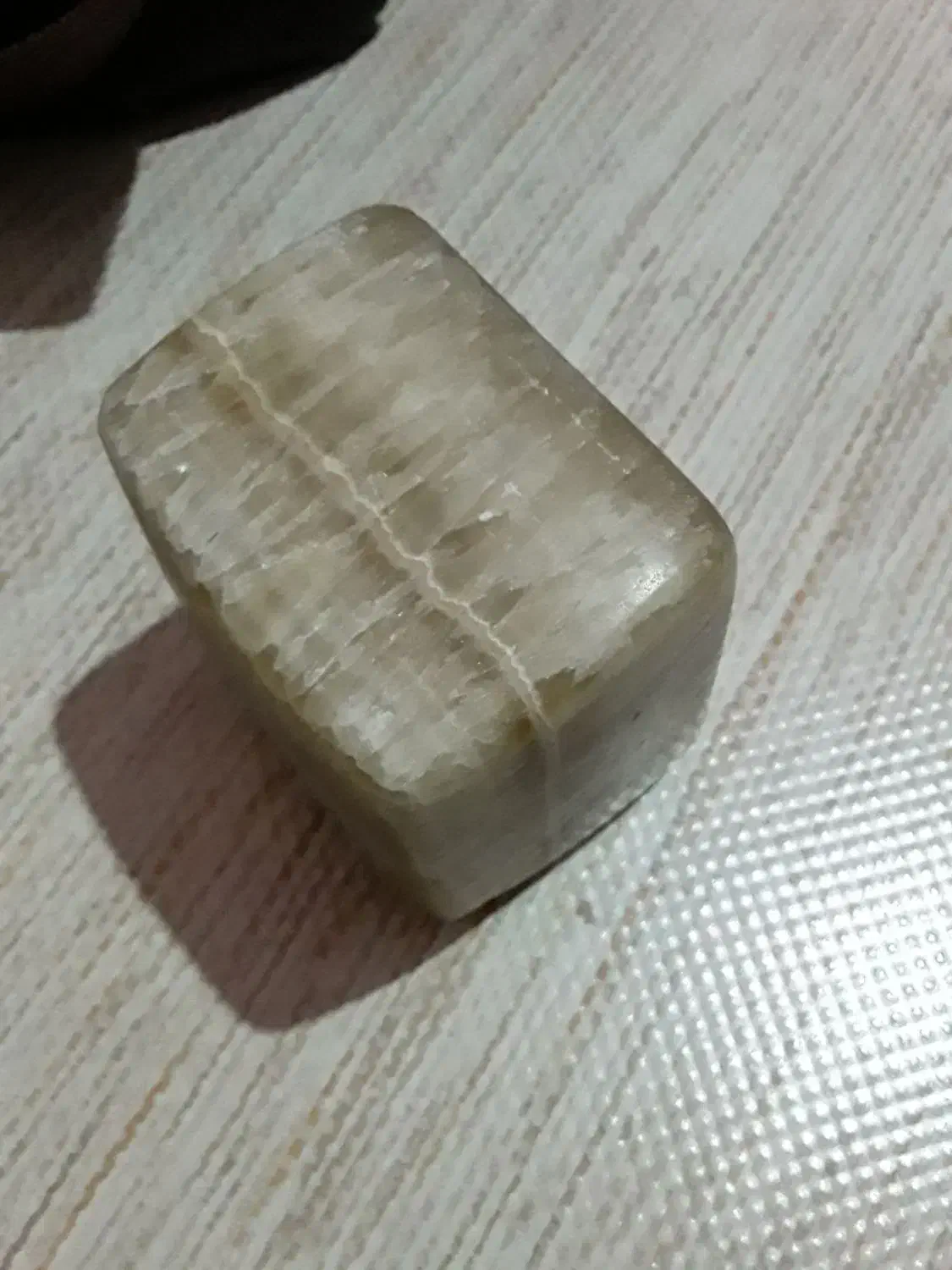 سنگ اراگونیت|کلکسیون اشیاء عتیقه|کرمانشاه, |دیوار