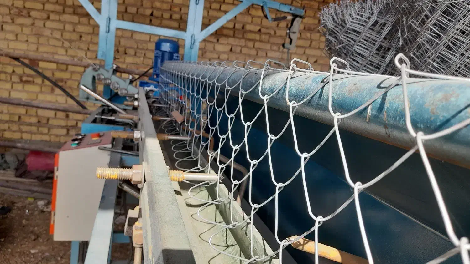 دستگاه فنس بافی نیمه اتومات|ماشین‌آلات صنعتی|مرودشت, شهرک بسیجیان|دیوار