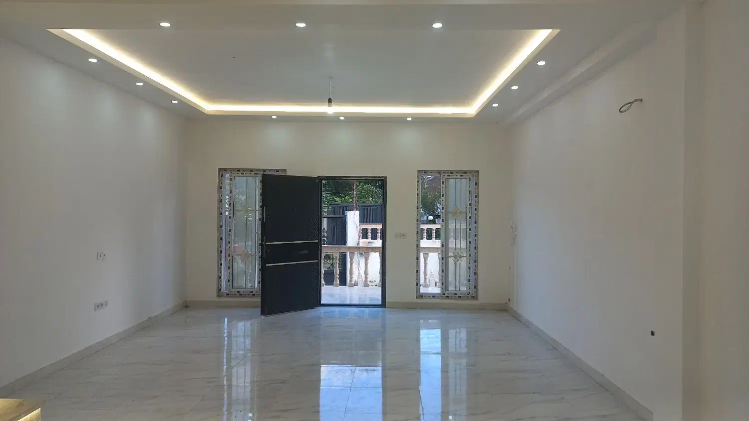 فروش ویلا ۱۵۰ بنا و ۲۵۰ متر زمین سند تک برگ حوریان|فروش خانه و ویلا|پره‌سر, |دیوار