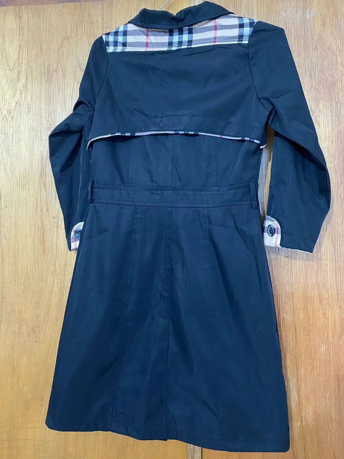 پوشاک|لباس|گنبد کاووس, |دیوار