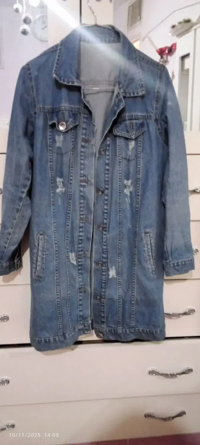 کت جین|لباس|سبزوار, غرب نیروگاه|دیوار