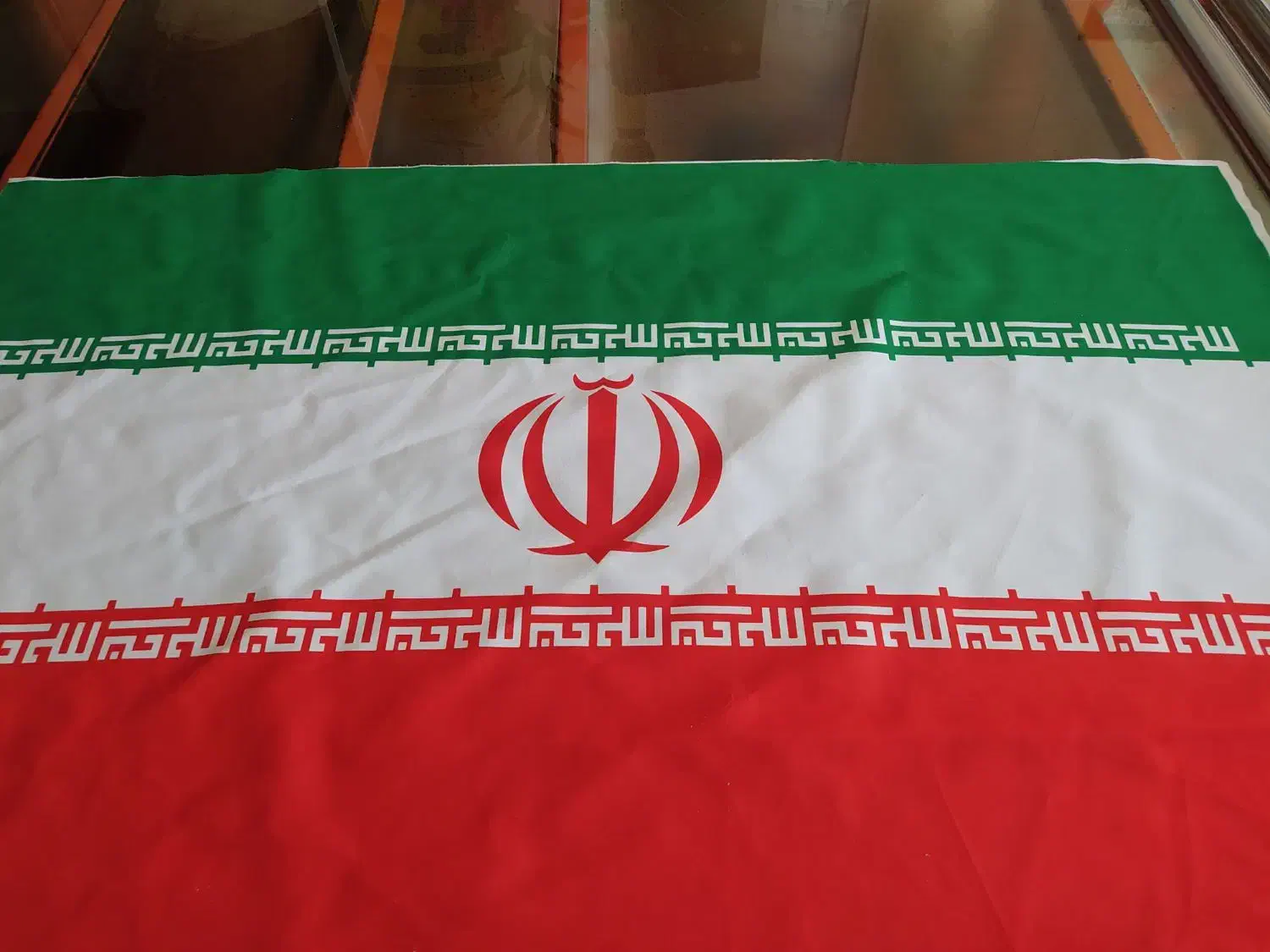 چاپ انواع پرچم با حذف واسطه‌ها، مستقیم از چاپخانه|خدمات پیشه و مهارت|کرج, استاندارد|دیوار