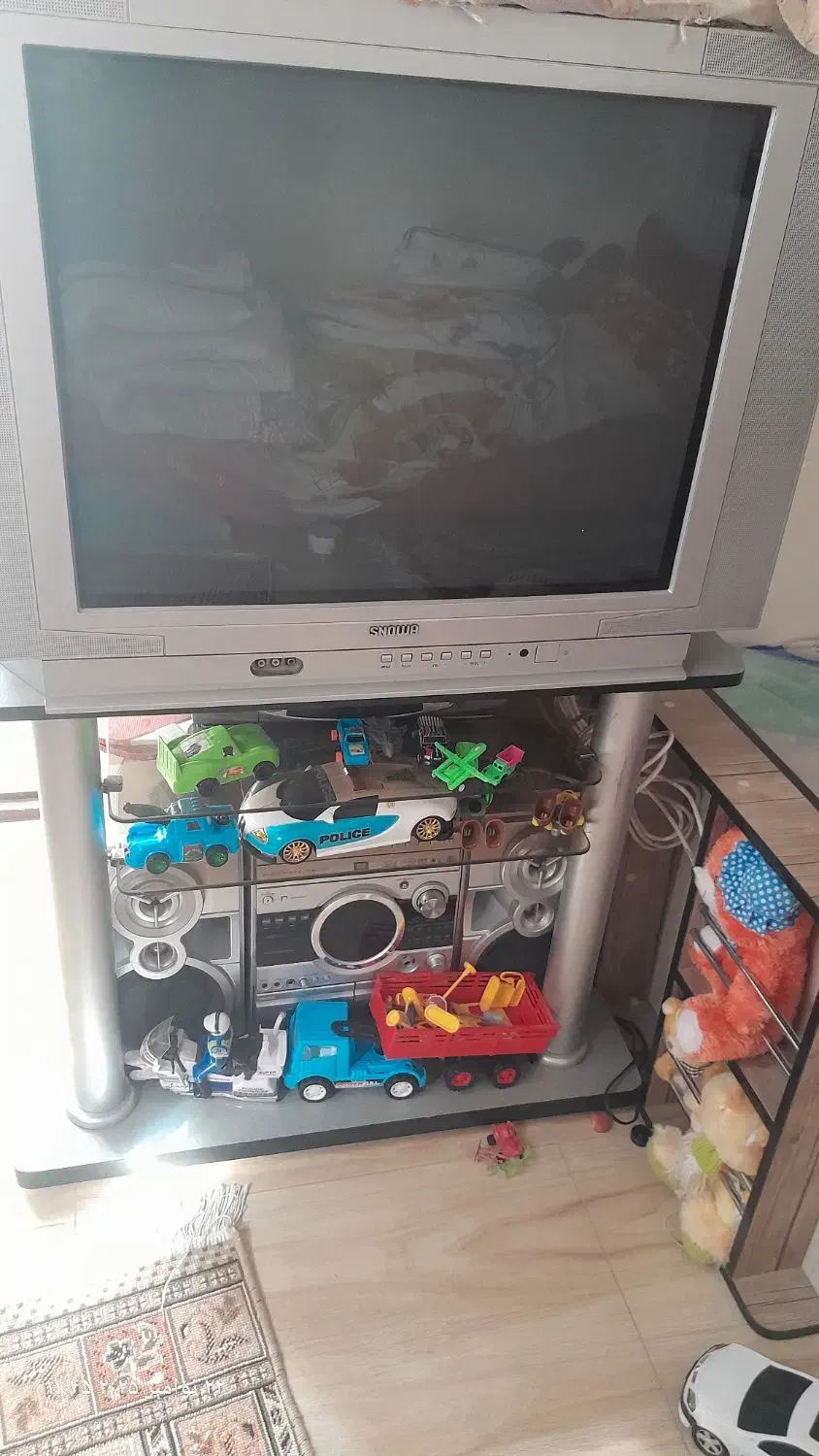 تلویزیون،با میز و ضبط|تلویزیون و پروژکتور|اصفهان, شاهد|دیوار