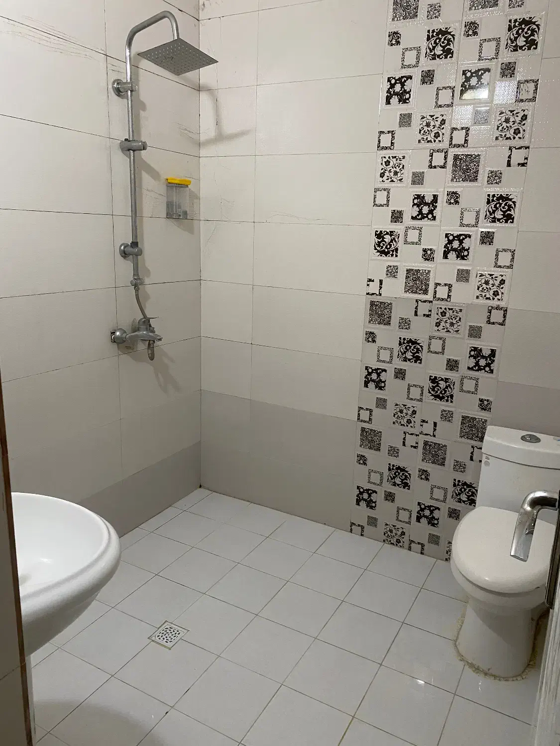 اجاره ویلا استخرداربا مجوز میراث فرهنگی-خانه مسافر|اجارهٔ کوتاه‌مدت ویلا و باغ|گنبد کاووس, |دیوار