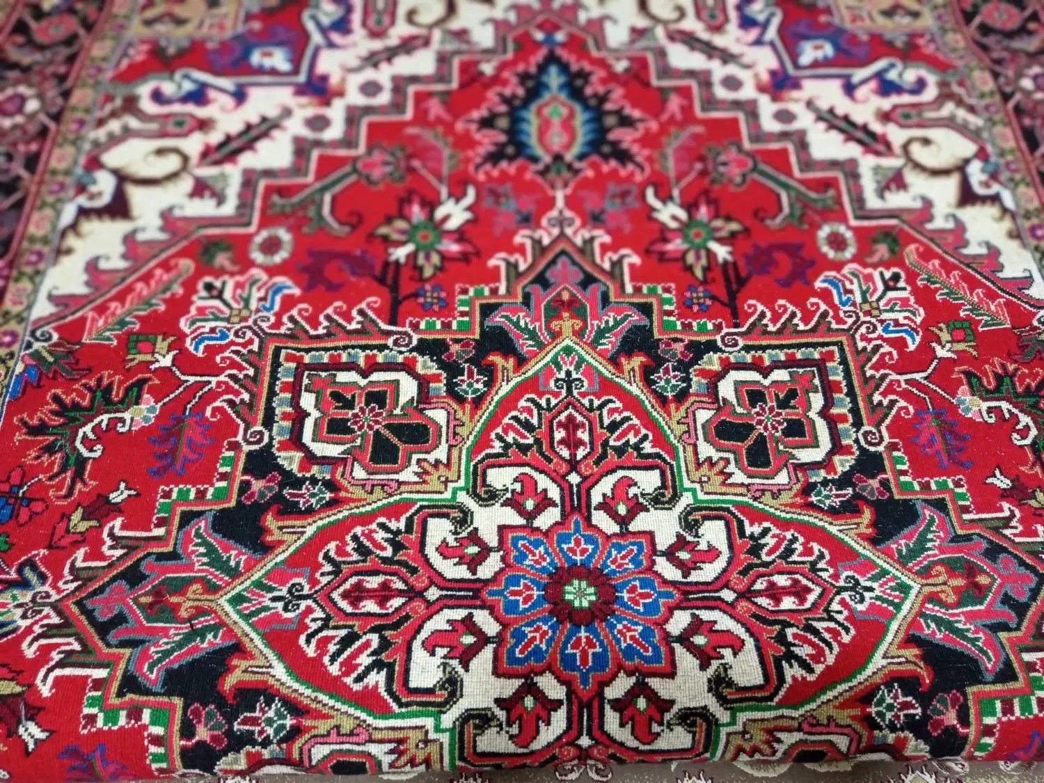 فرش تاجری هریس|فرش|هریس, |دیوار