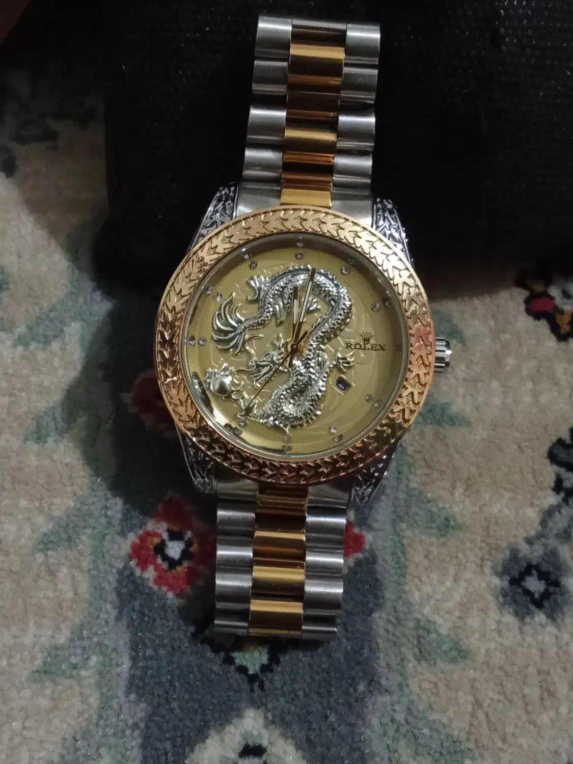 ساعت|ساعت|شیراز, تل حسین‌آباد|دیوار