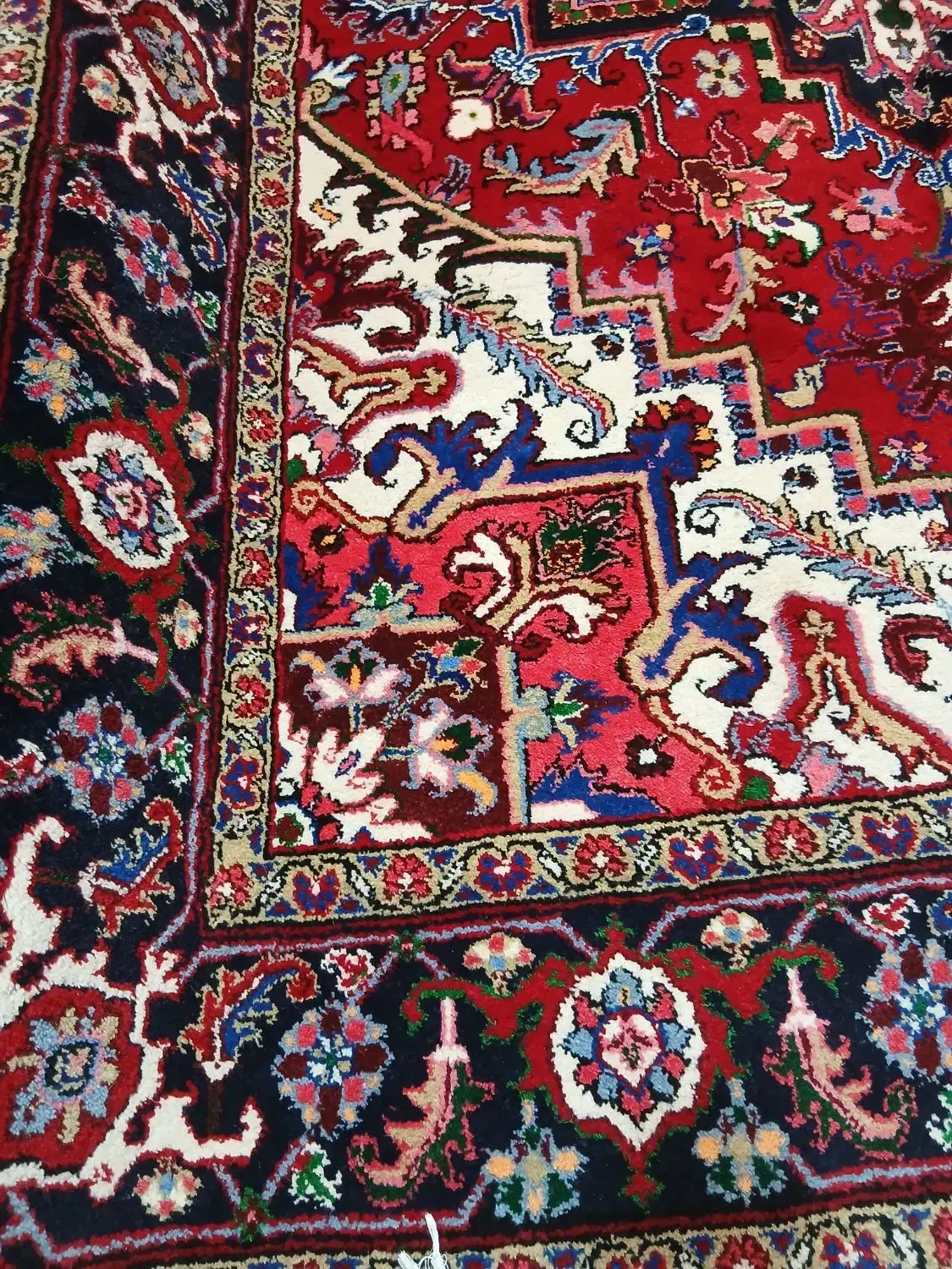 شش متری تک|فرش|میانه, |دیوار