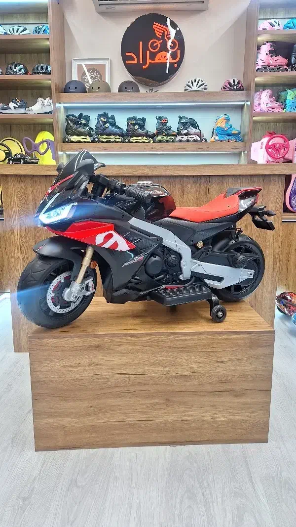 موتور شارژی آپریلیا aprilia|اسباب‌بازی بچه|شیراز, شهرک ایثار|دیوار