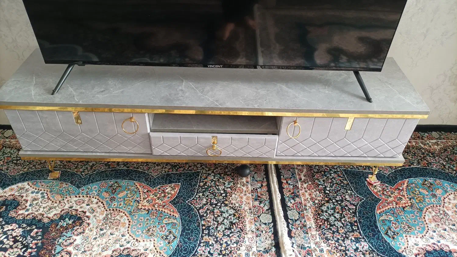 میز تلوزیون در حد نو|میز تلویزیون|صائین قلعه, |دیوار