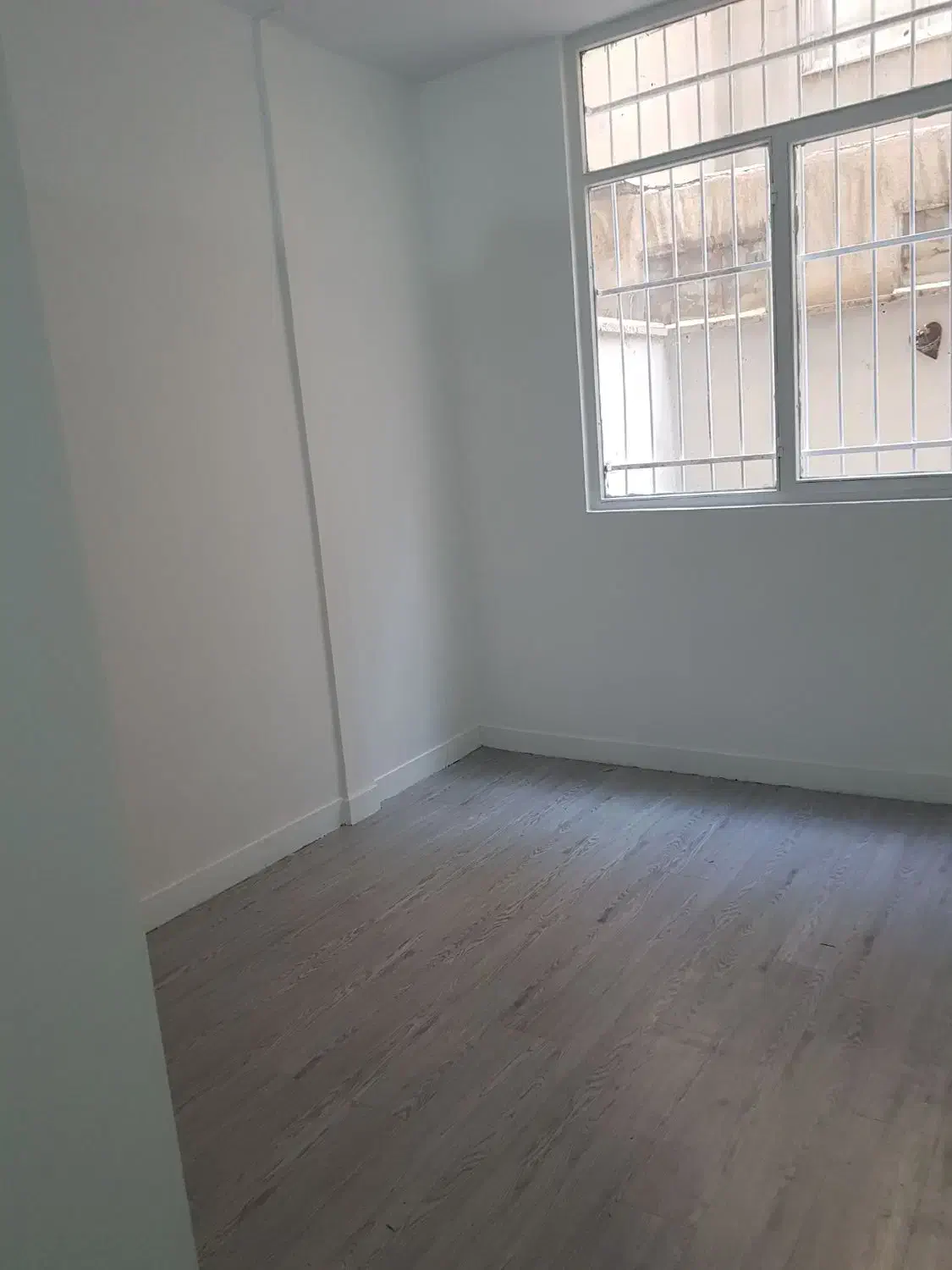 سرباز ۵۴متر دو خواب با حیاط اختصاصی|فروش آپارتمان|تهران, خواجه نظام الملک|دیوار