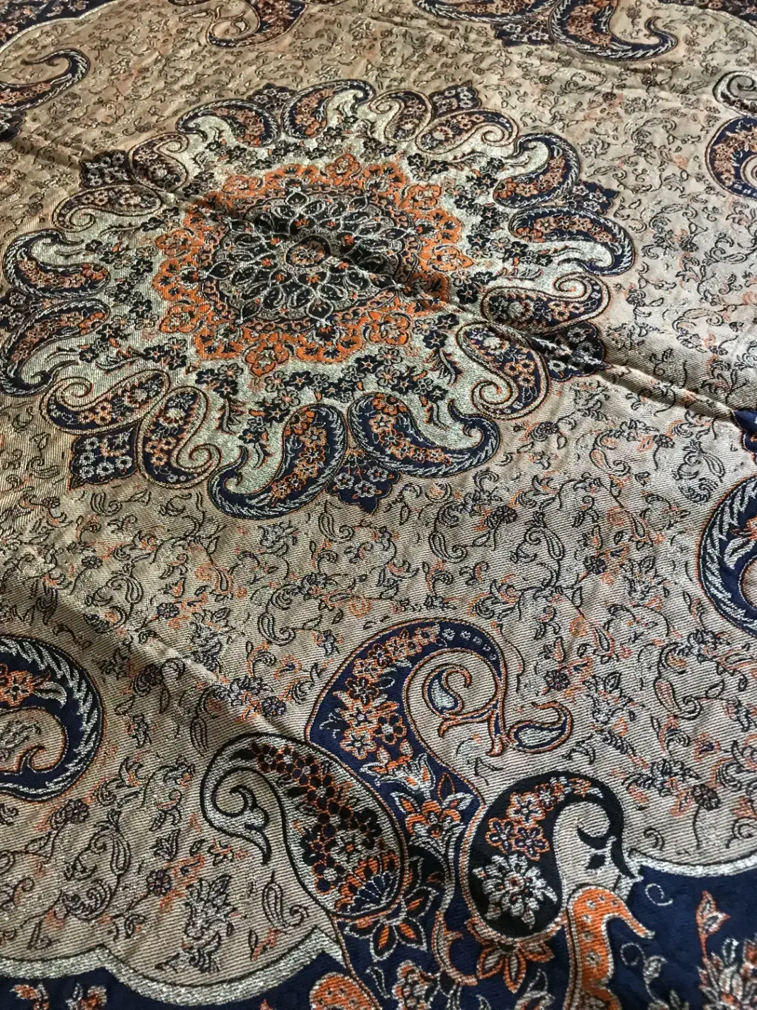دو عدد ترمه اصل یزد،بالش سنتی مشابه نو،روفرشی ذخیم|رختخواب، بالش، پتو|کرج, گلشهر|دیوار