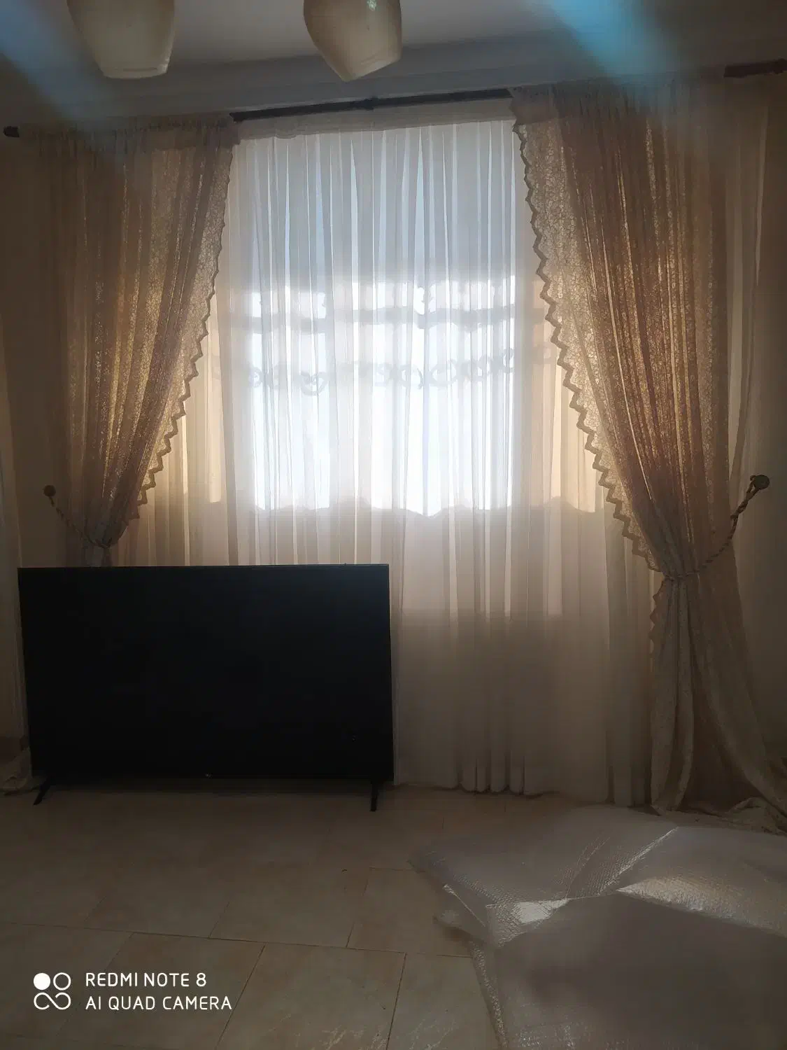 پرده اتاق پذیرایی|پرده، رانر، رومیزی|ساری, |دیوار