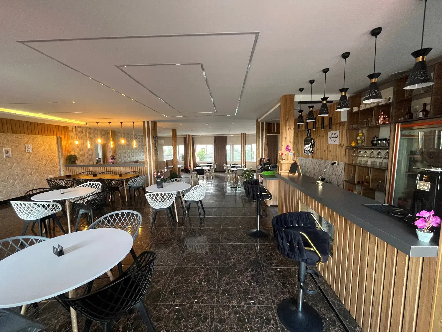 اشپز کافه رستوران فرنگی|استخدام خدمات فروشگاه و رستوران|تالش, هشتپر|دیوار