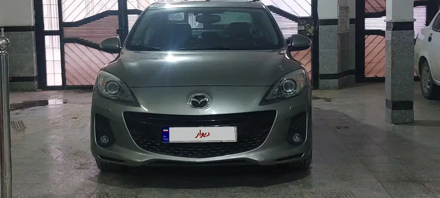 مزدا ۳نیو ۹۸|خودرو سواری و وانت|بروجرد, |دیوار