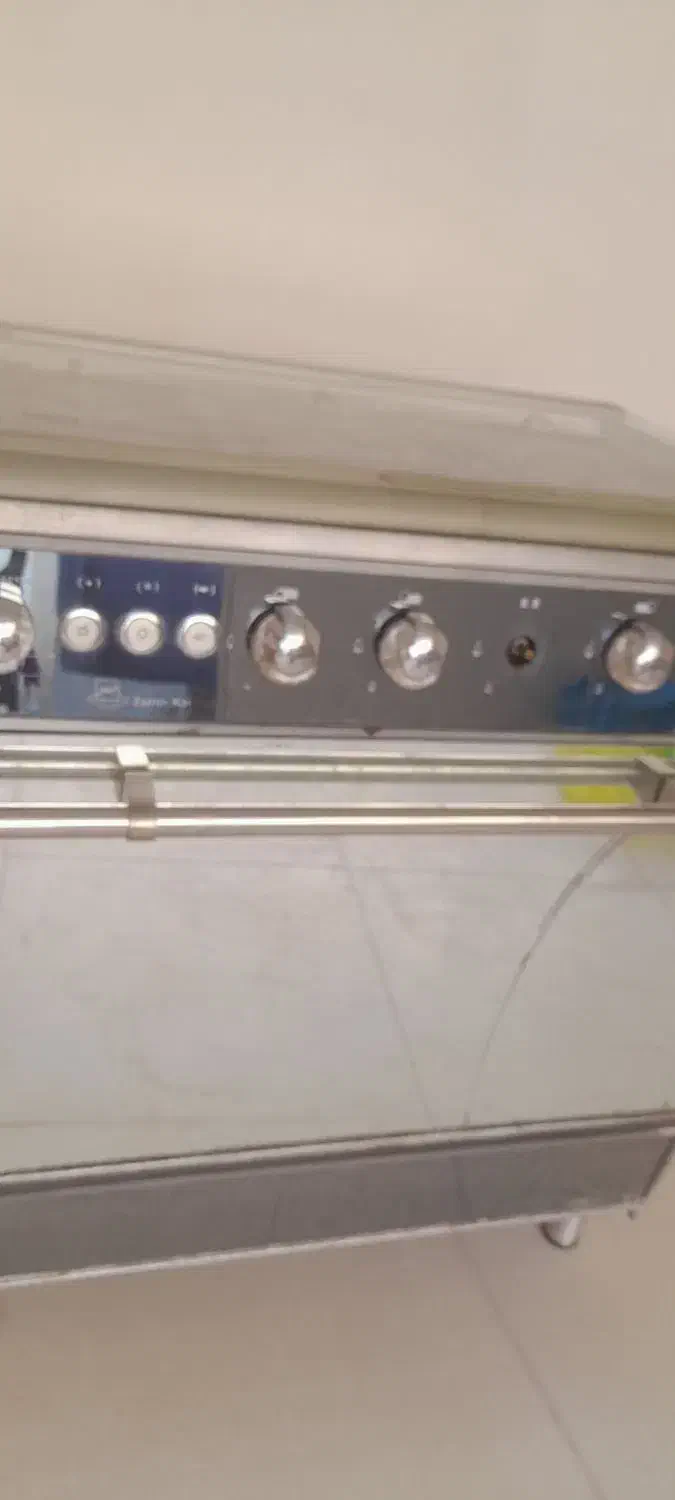 فروش فوری اجاق گاز ۵شعله طرح فر تمیز|اجاق گاز و لوازم برقی پختوپز|اصفهان, گرکان|دیوار