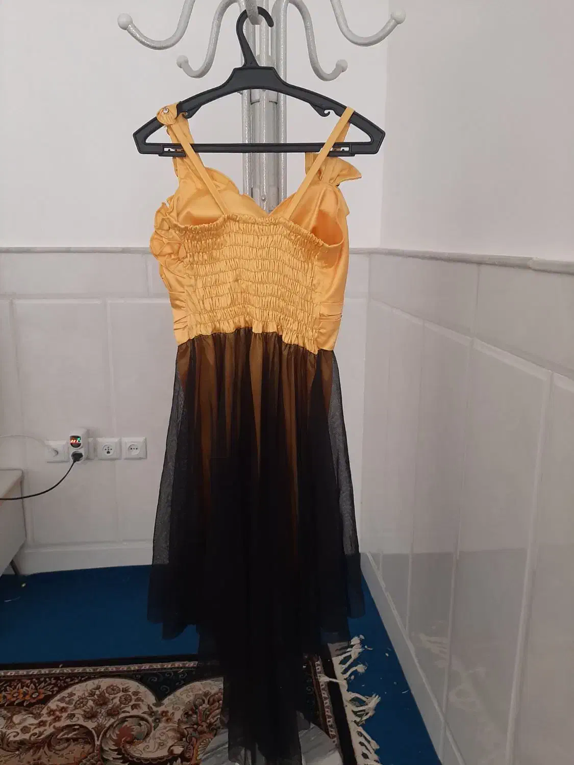 لباس|لباس|قم, شهر قائم|دیوار