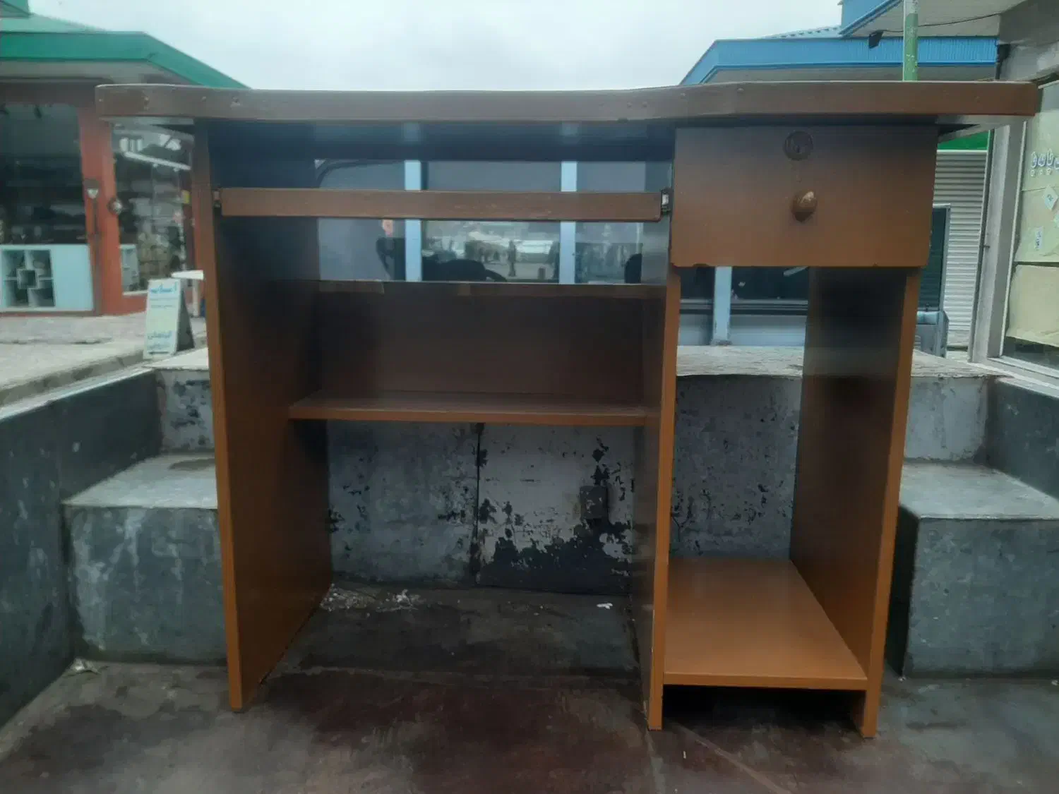 میز|میز تحریر و کامپیوتر|لنگرود, |دیوار