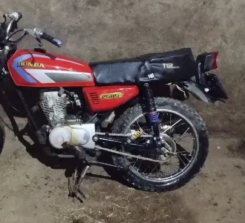 موتور هوندا ۱۵۰|موتورسیکلت|هشترود, |دیوار