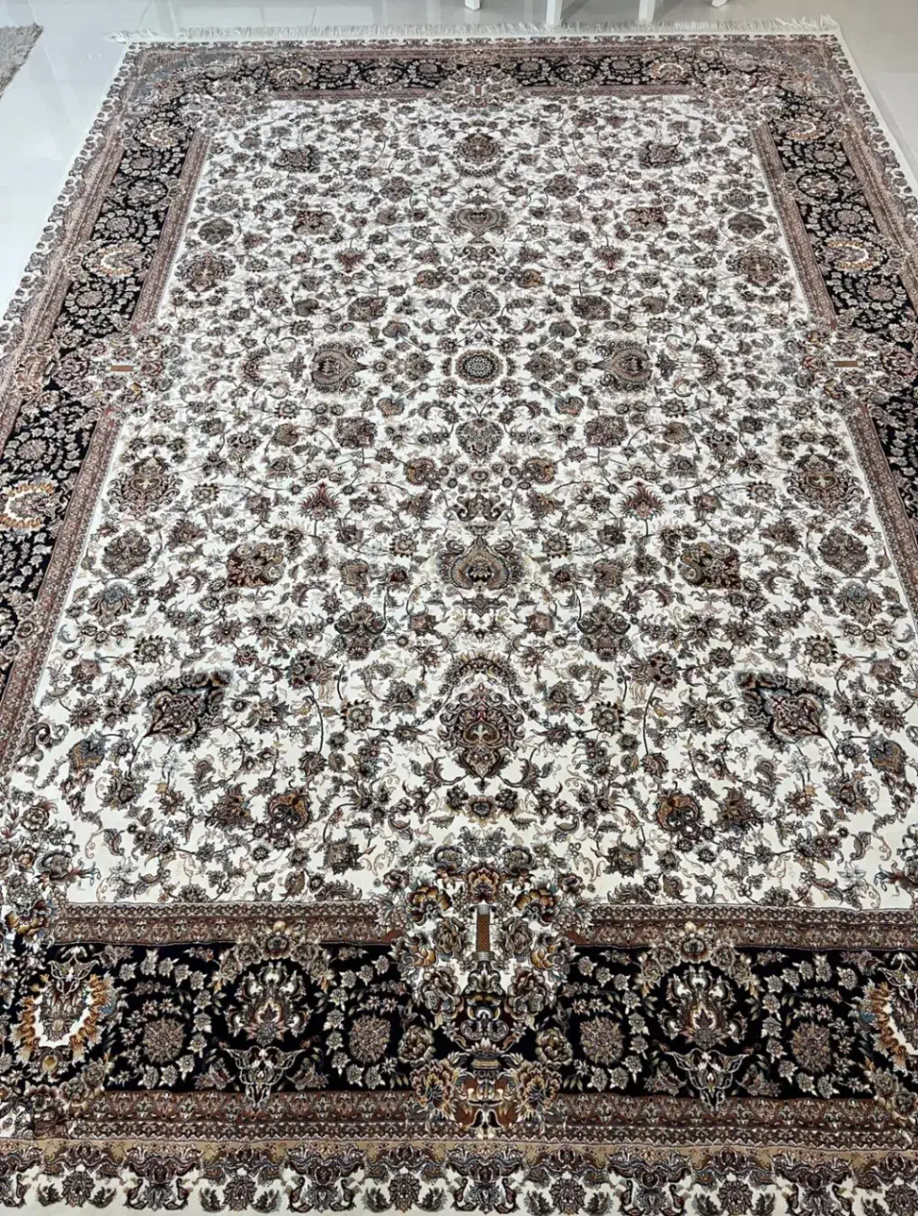 دوعدد فرش ۱۲ متری یلدای کویر کاشان|فرش|گنبد کاووس, |دیوار