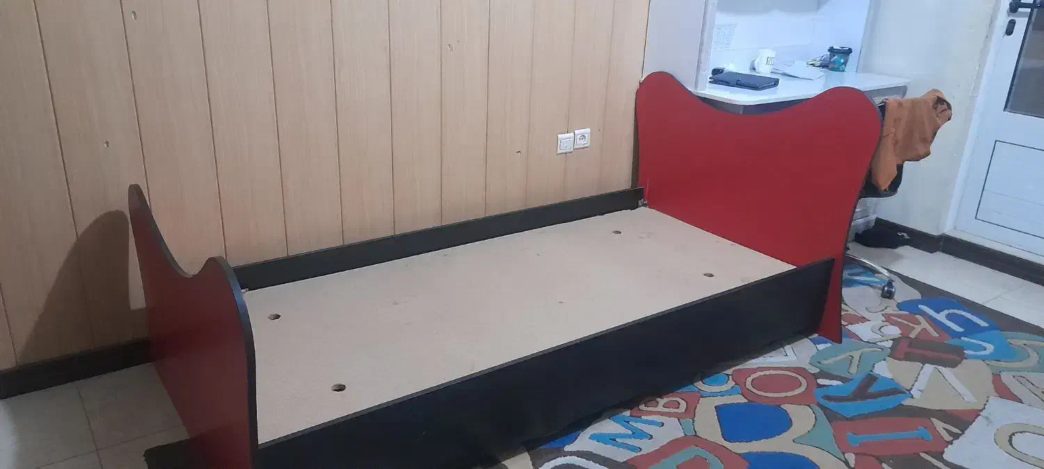 تخت مدل زی زیگولو|تخت و سرویس خواب|یزد, |دیوار