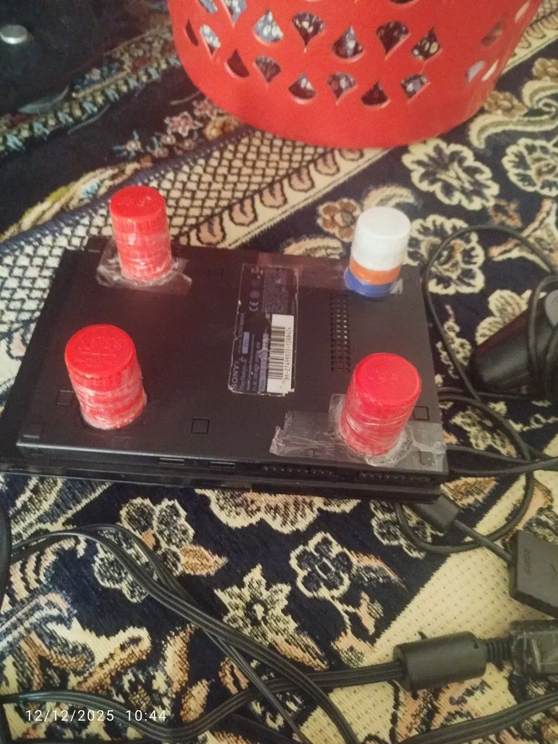 یک عدد پلی استیشن ۲ با دو دسته و لوازم|کنسول، بازی ویدئویی و آنلاین|قرچک, میرزائی جنوبی|دیوار