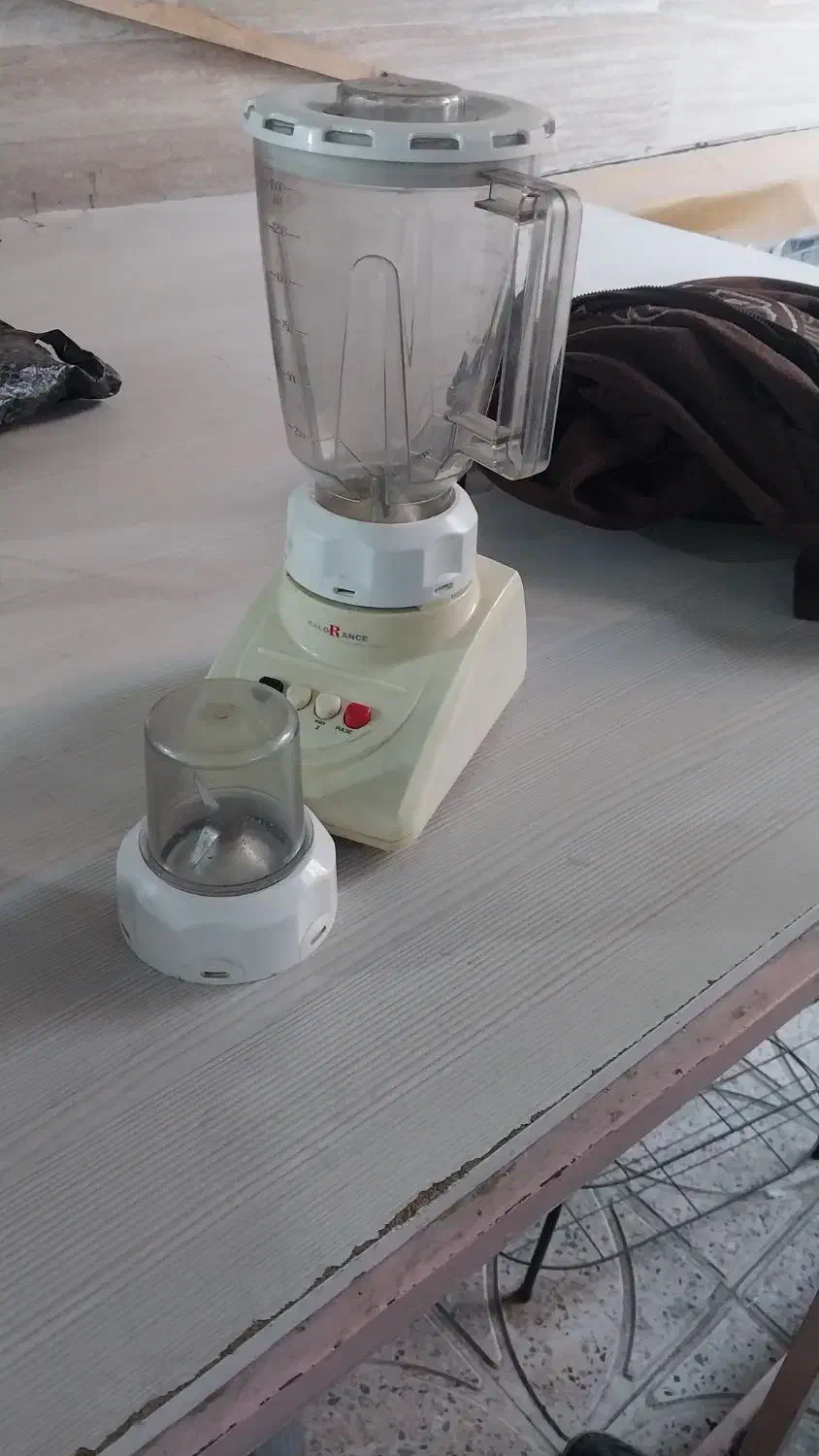 مخلوط کن|آبمیوه‌گیر و آب‌مرکبات‌گیر|تهران, شهرک ولیعصر جنوبی|دیوار