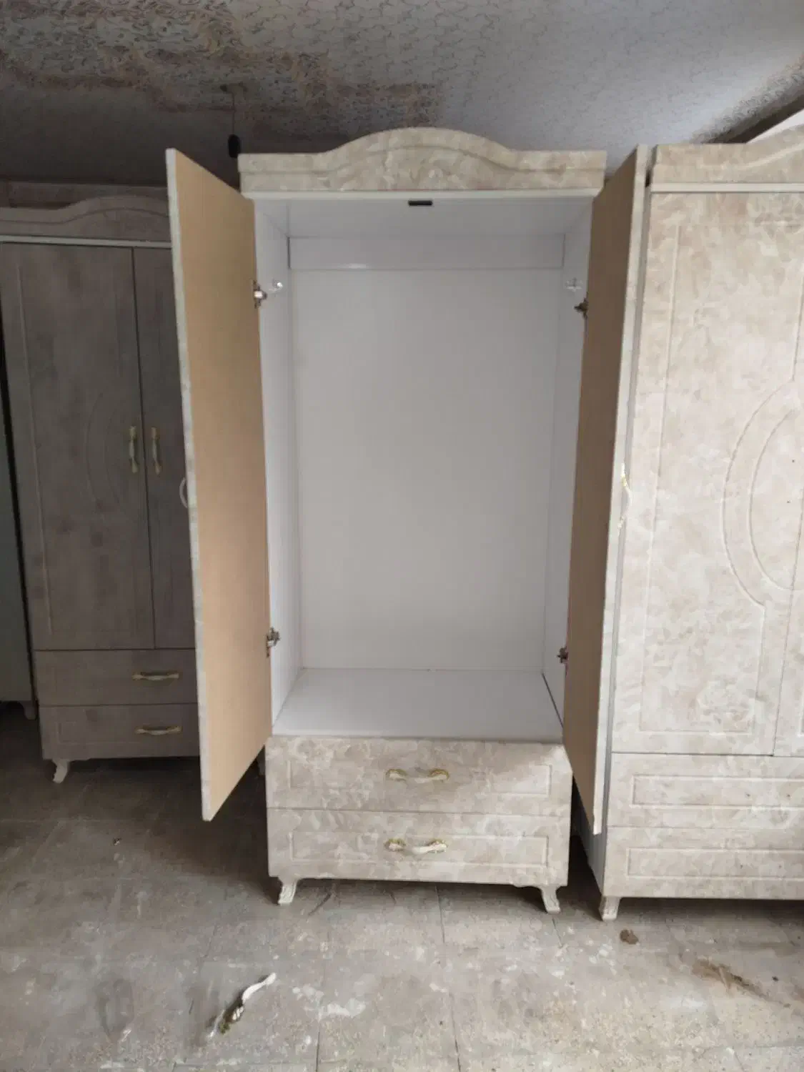 کمد دو درب چوبی ممبران در تنوع رنگ|جاکفشی، کمد، دراور|اردبیل, |دیوار