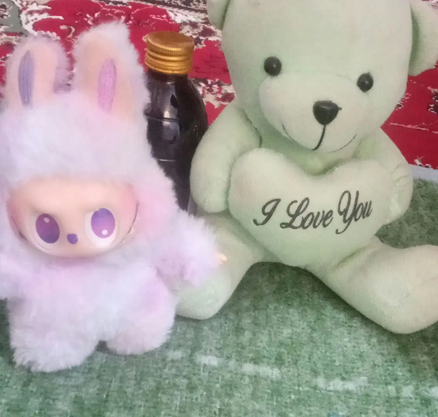 دوتا عروسک یکی خرسی و دیگری لبوبو|اسباب‌بازی بچه|زابل, |دیوار