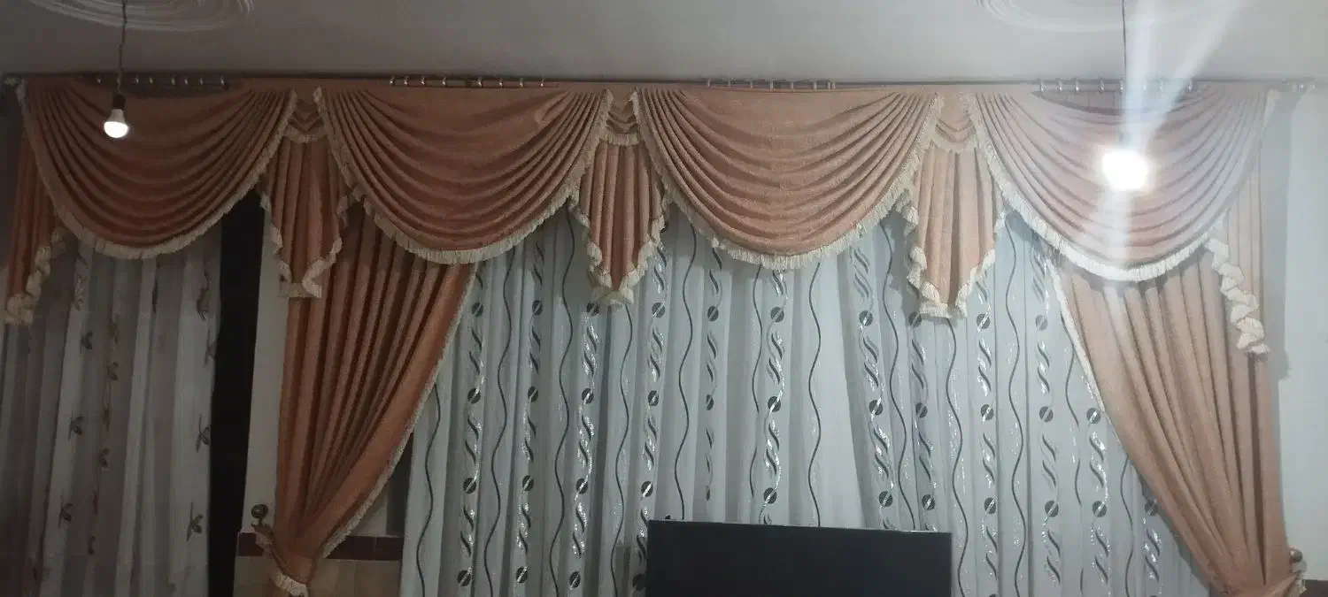 پرده ویالان|پرده، رانر، رومیزی|صحنه, |دیوار