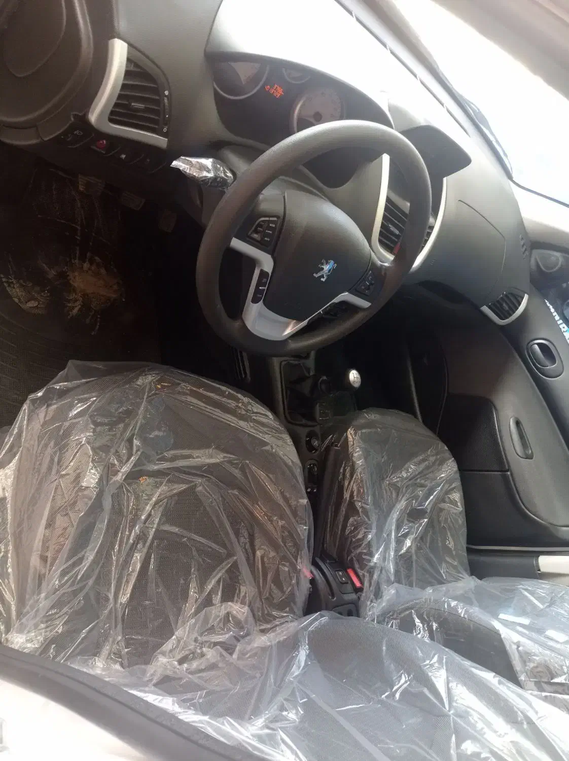 ۲۰۷ سقف فلز ۴۰۴|خودرو سواری و وانت|الوند, |دیوار