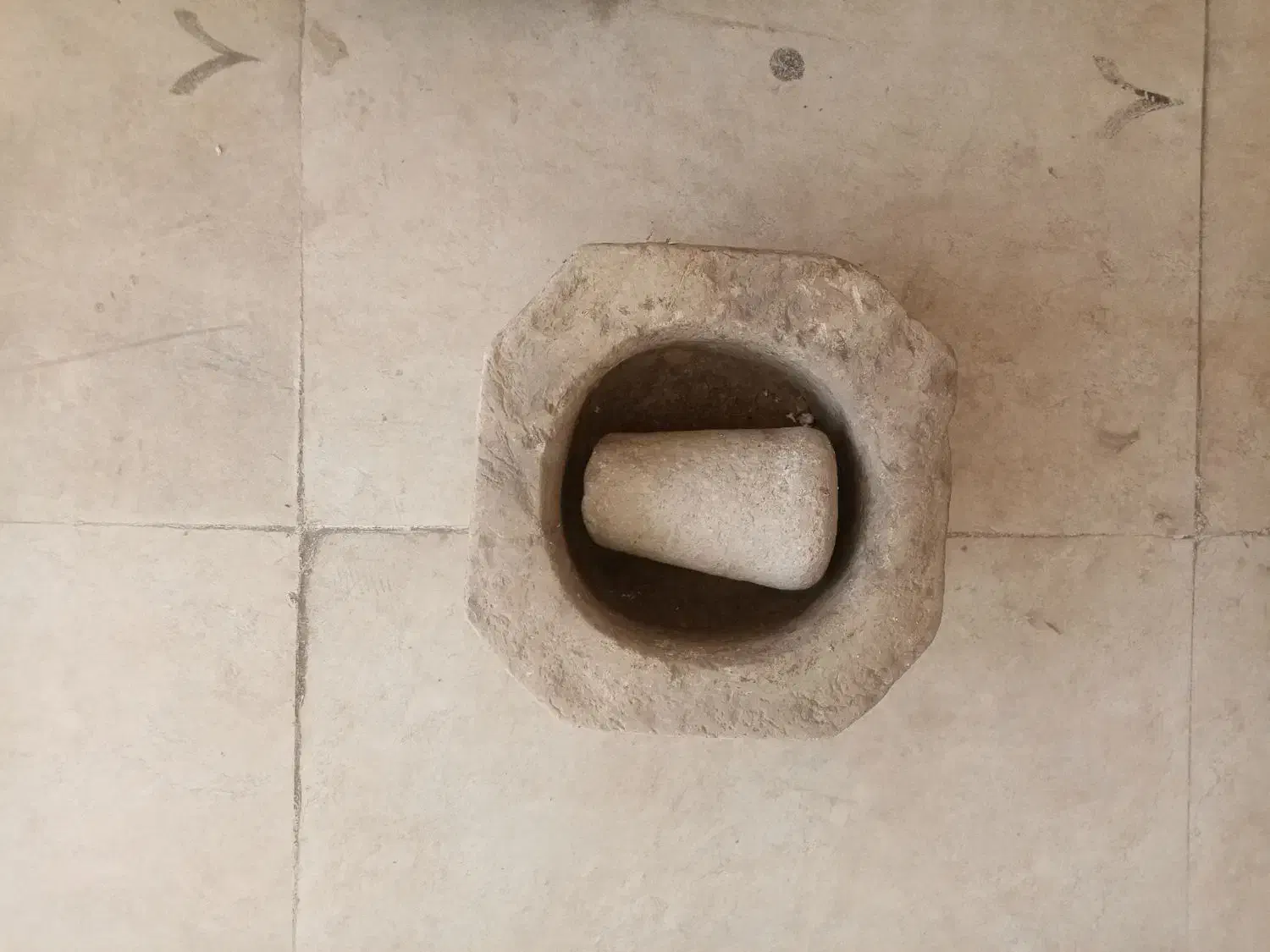 باسلام هاوندسنگی قدیمی هشت ظلعی|صنایع دستی و سایر لوازم تزئینی|ششتمد, |دیوار