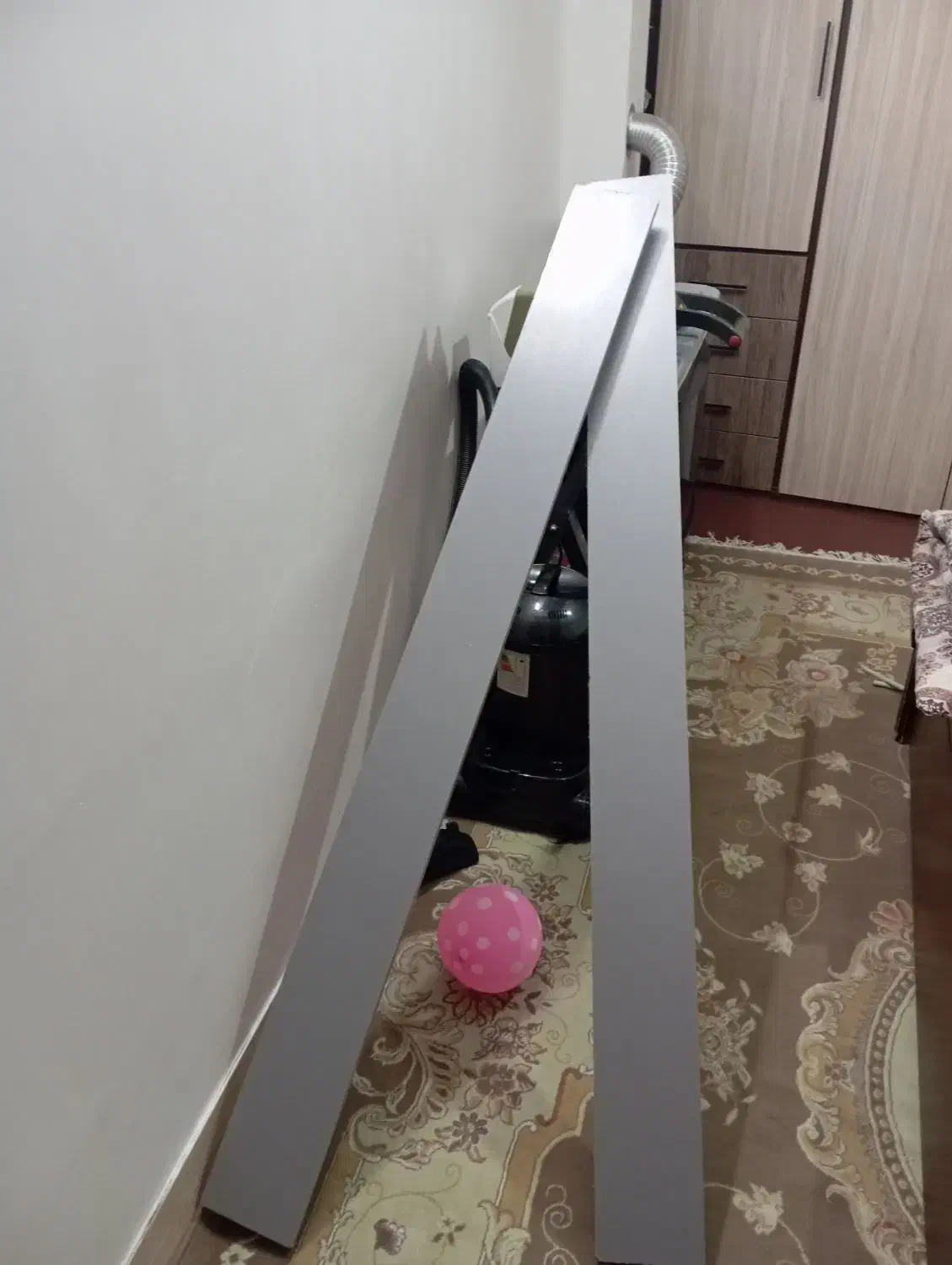 تخت کودک|تخت و سرویس خواب|تربتحیدریه, حسنی بالا|دیوار