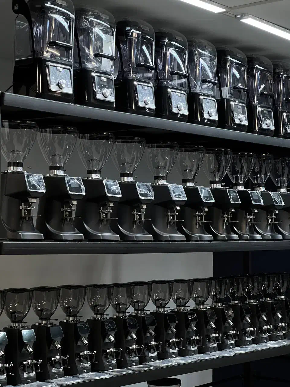 انواع برند های دستگاه قهوه ساز اسپرسوساز صنعتی|کافیشاپ و رستوران|مشهد, زمرد|دیوار