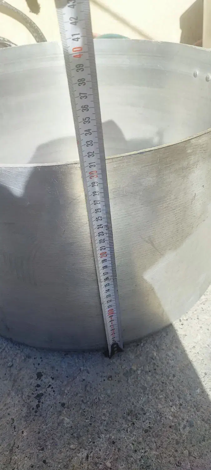 سلام۳عددقابلمه دوتاش یک سایز مساوی هست یکیش بزرگتر|ظروف پختوپز|صفادشت, |دیوار