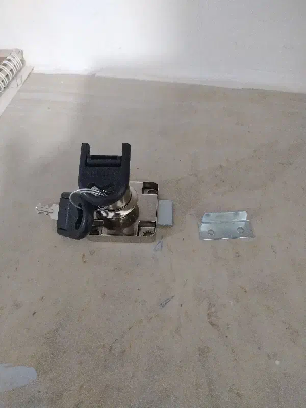 قفل کمد برنجی اصل قفل کمد ام دی اف|مصالح و تجهیزات ساختمان|کرمانشاه, |دیوار