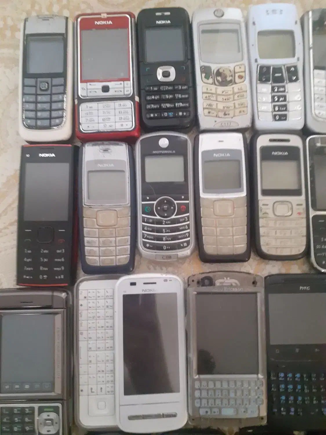 گوشی نوکیا اصلی قدیمی کلکسیونی|موبایل|قم, نخودی|دیوار